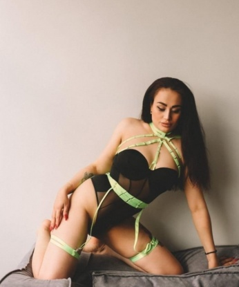 Алина